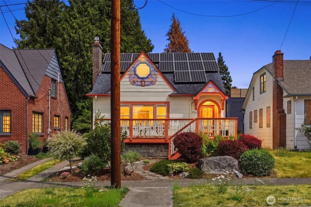 2316 41st Avenue SW Seattle WA 98116