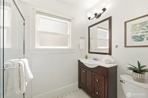 2316 41st Avenue SW Seattle WA 98116