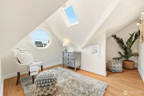 2316 41st Avenue SW Seattle WA 98116