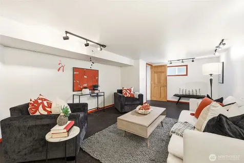 2316 41st Avenue SW Seattle WA 98116