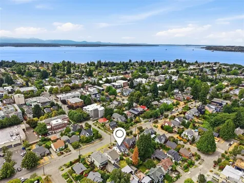 2316 41st Avenue SW Seattle WA 98116