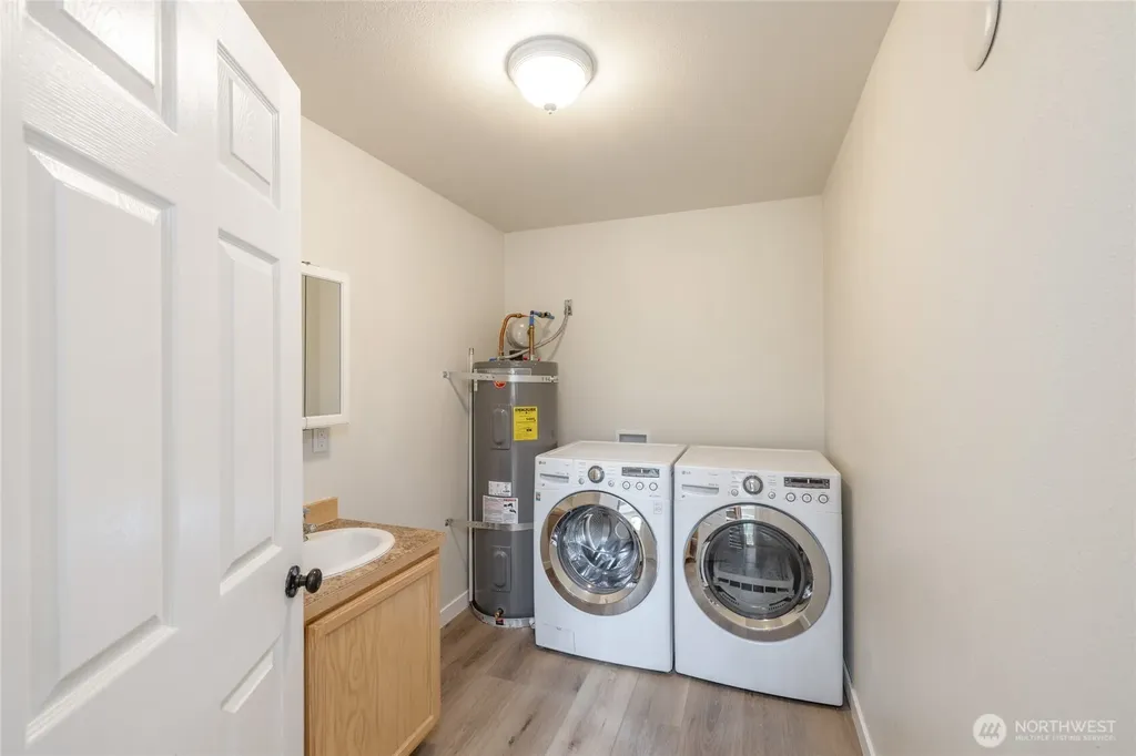 652 Diamond Drive Newport WA 99156