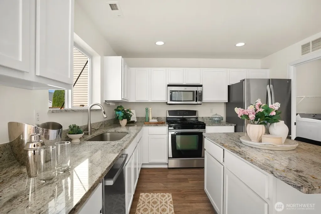 33828 SE Odell Street Snoqualmie WA 98065