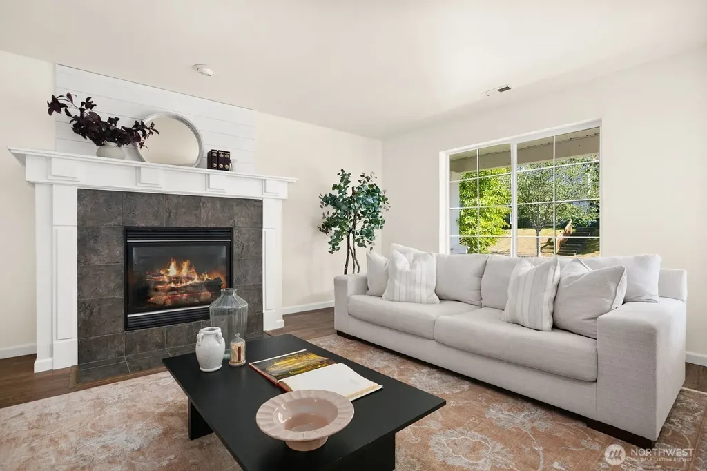33828 SE Odell Street Snoqualmie WA 98065