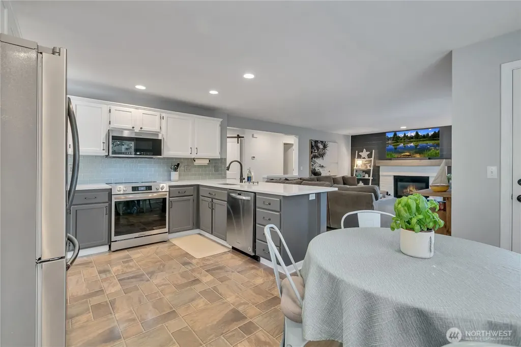 5620 Evergreen Loop SE Auburn WA 98092
