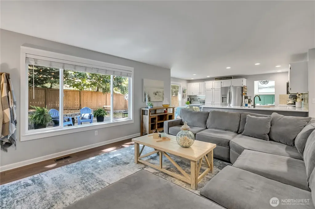 5620 Evergreen Loop SE Auburn WA 98092