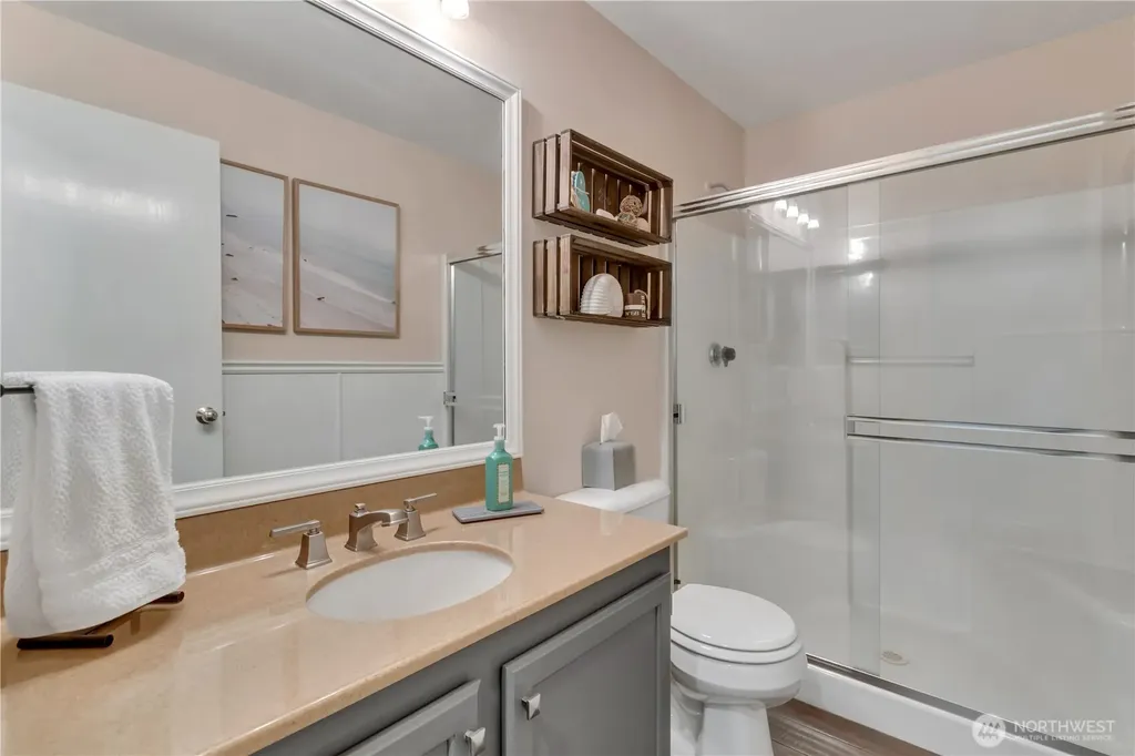 5620 Evergreen Loop SE Auburn WA 98092