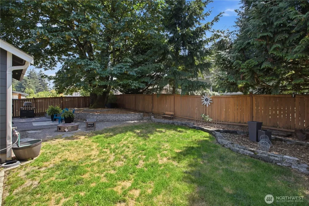 5620 Evergreen Loop SE Auburn WA 98092