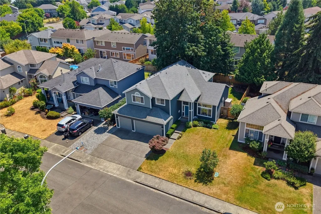5620 Evergreen Loop SE Auburn WA 98092