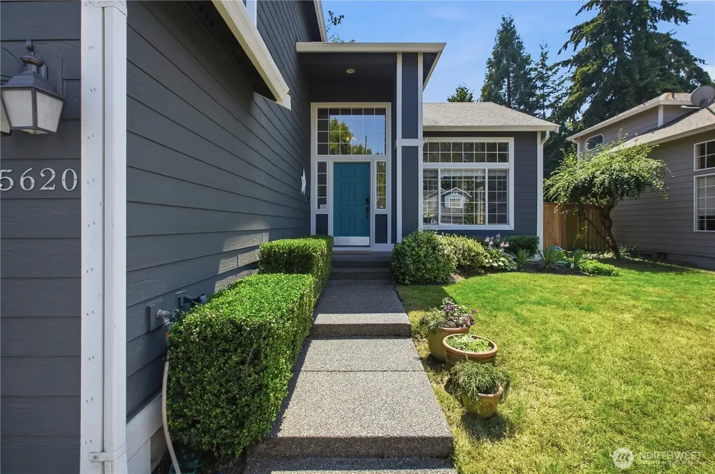 5620 Evergreen Loop SE Auburn WA 98092