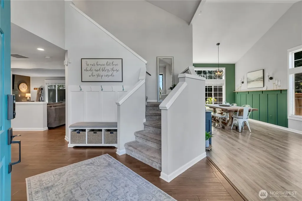 5620 Evergreen Loop SE Auburn WA 98092