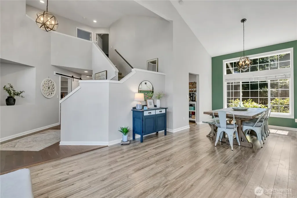 5620 Evergreen Loop SE Auburn WA 98092