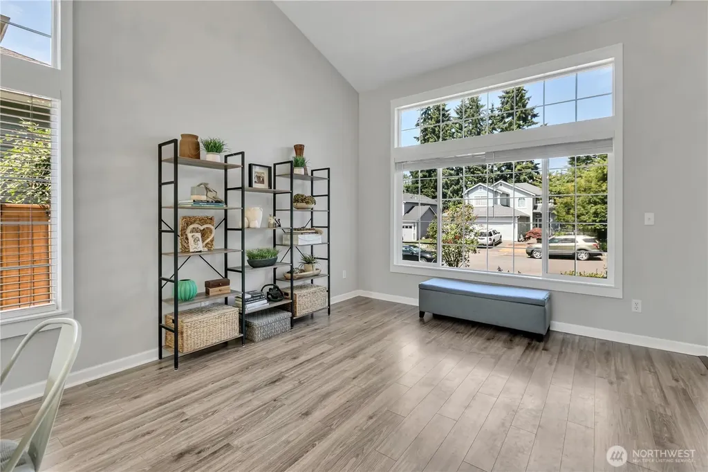 5620 Evergreen Loop SE Auburn WA 98092