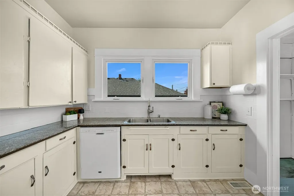 2217 Lynn Street Bellingham WA 98225