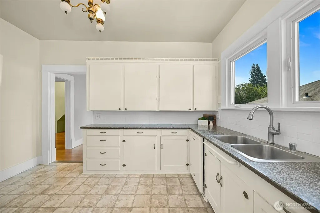 2217 Lynn Street Bellingham WA 98225