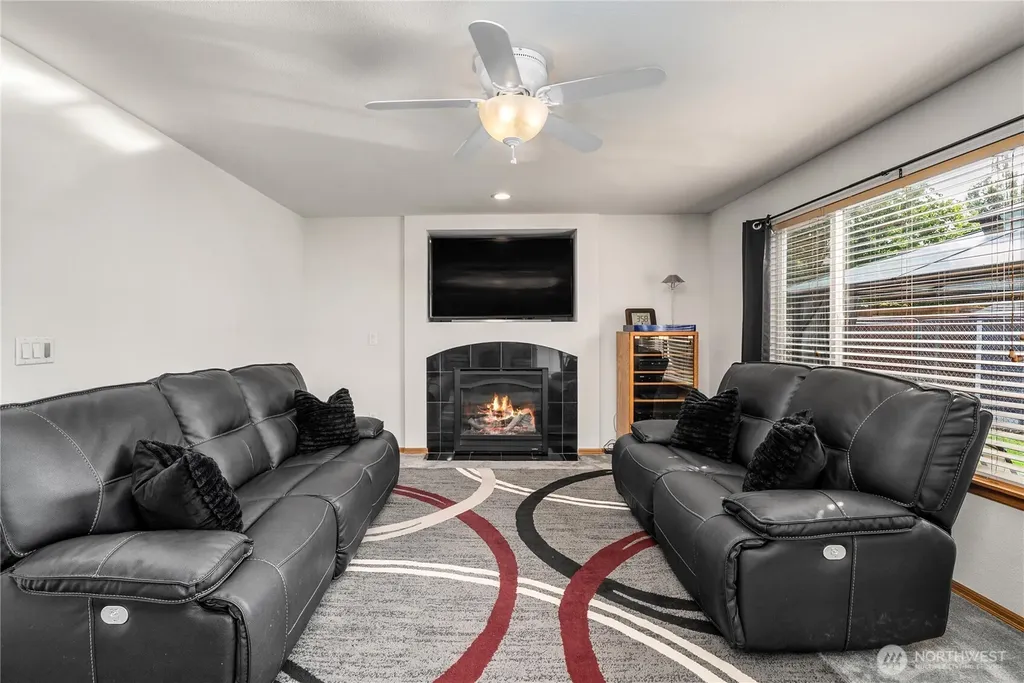 5113 Quincy Avenue SE Auburn WA 98092