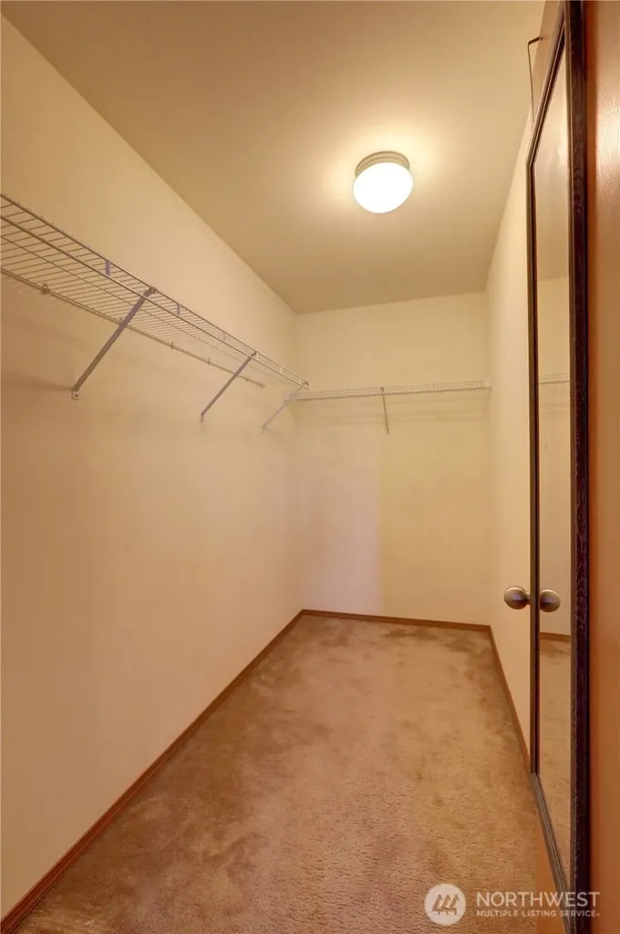 29704 SE 217th Pl SE Kent WA 98042