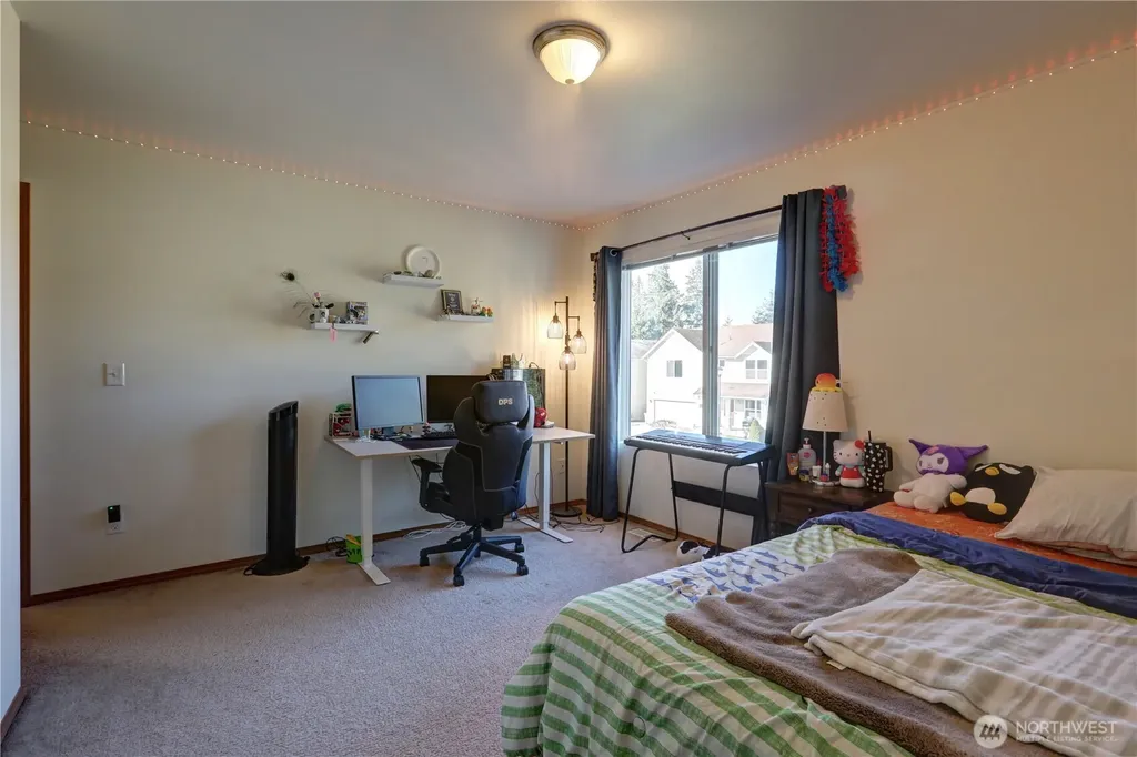 29704 SE 217th Pl SE Kent WA 98042