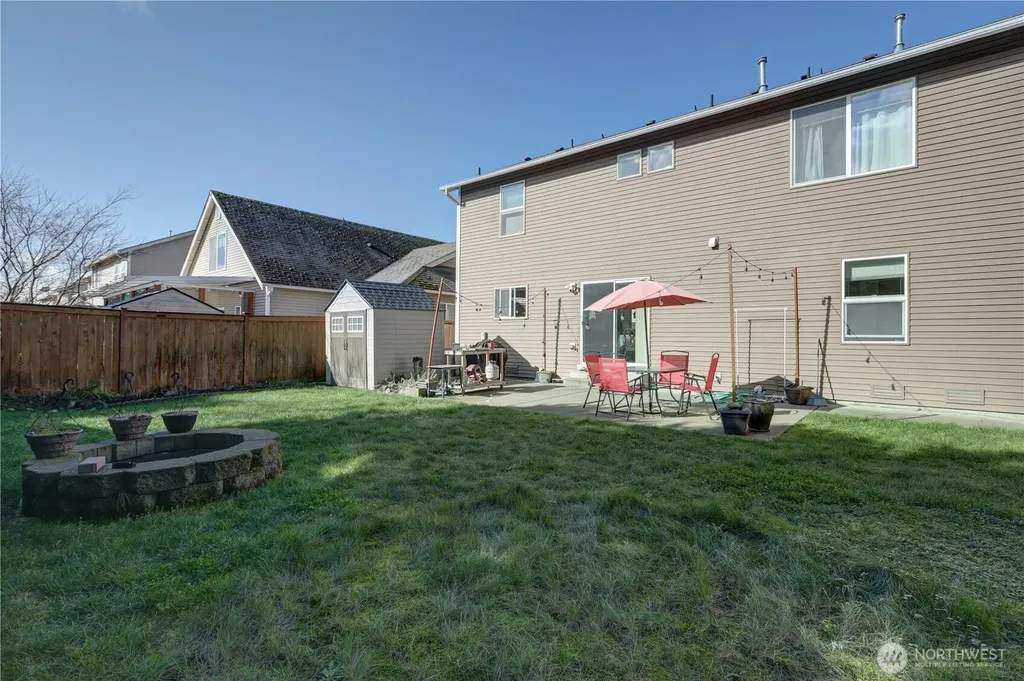 29704 SE 217th Pl SE Kent WA 98042