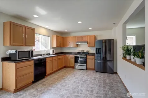 29704 SE 217th Pl SE Kent WA 98042