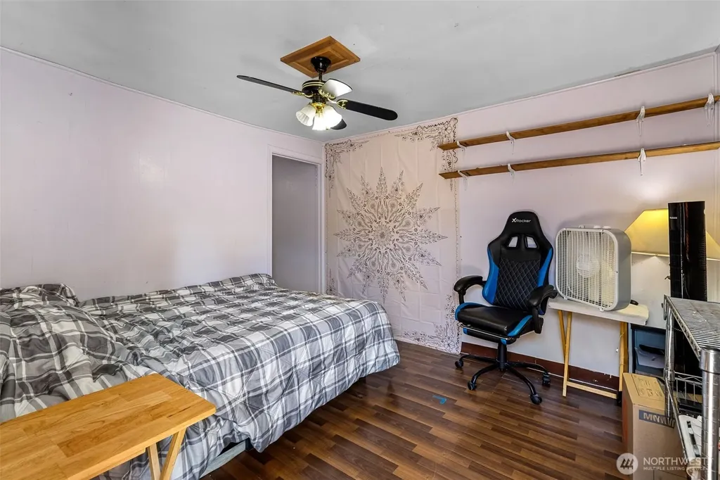 9344 52nd Avenue S Seattle WA 98118