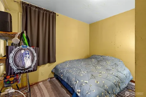 9344 52nd Avenue S Seattle WA 98118