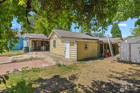 9344 52nd Avenue S Seattle WA 98118