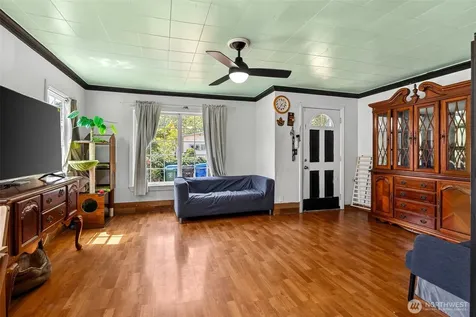 9344 52nd Avenue S Seattle WA 98118