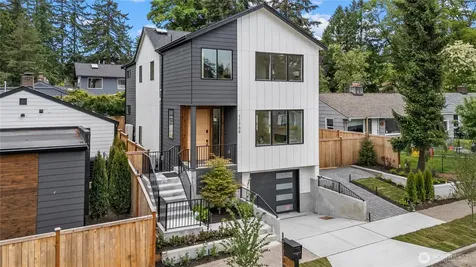 11709 Roosevelt Way NE Seattle WA 98125