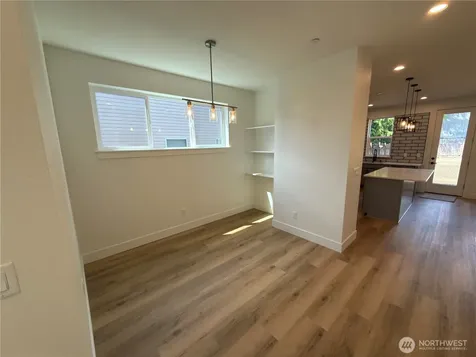 10528 13th Avenue W Everett WA 98204