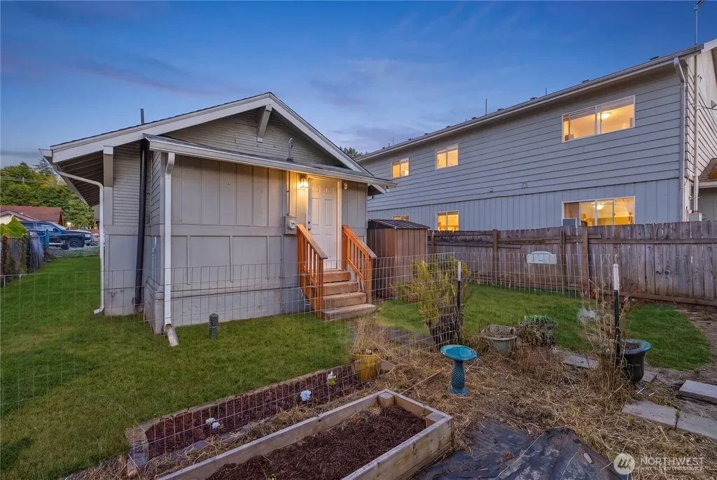 803 N Pacific Avenue Kelso WA 98626