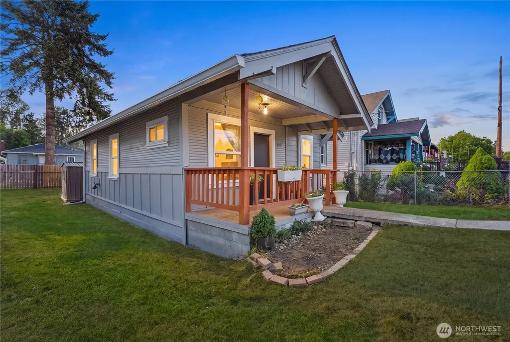 803 N Pacific Avenue Kelso WA 98626
