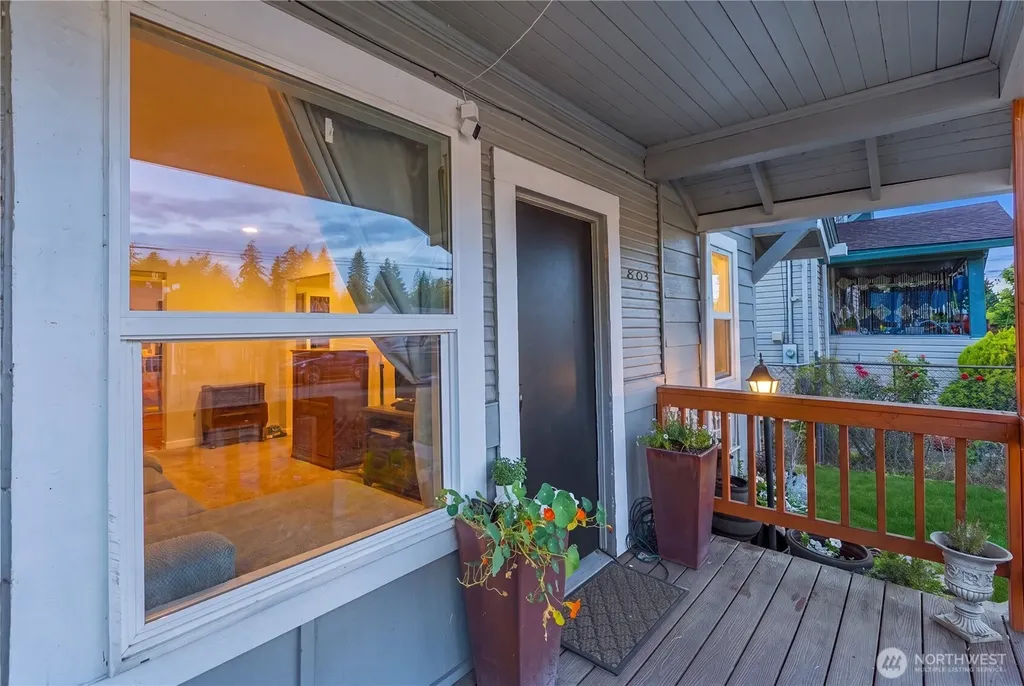 803 N Pacific Avenue Kelso WA 98626