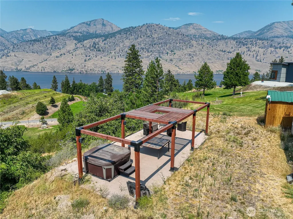 83 Bella Vista Lane Chelan WA 98816
