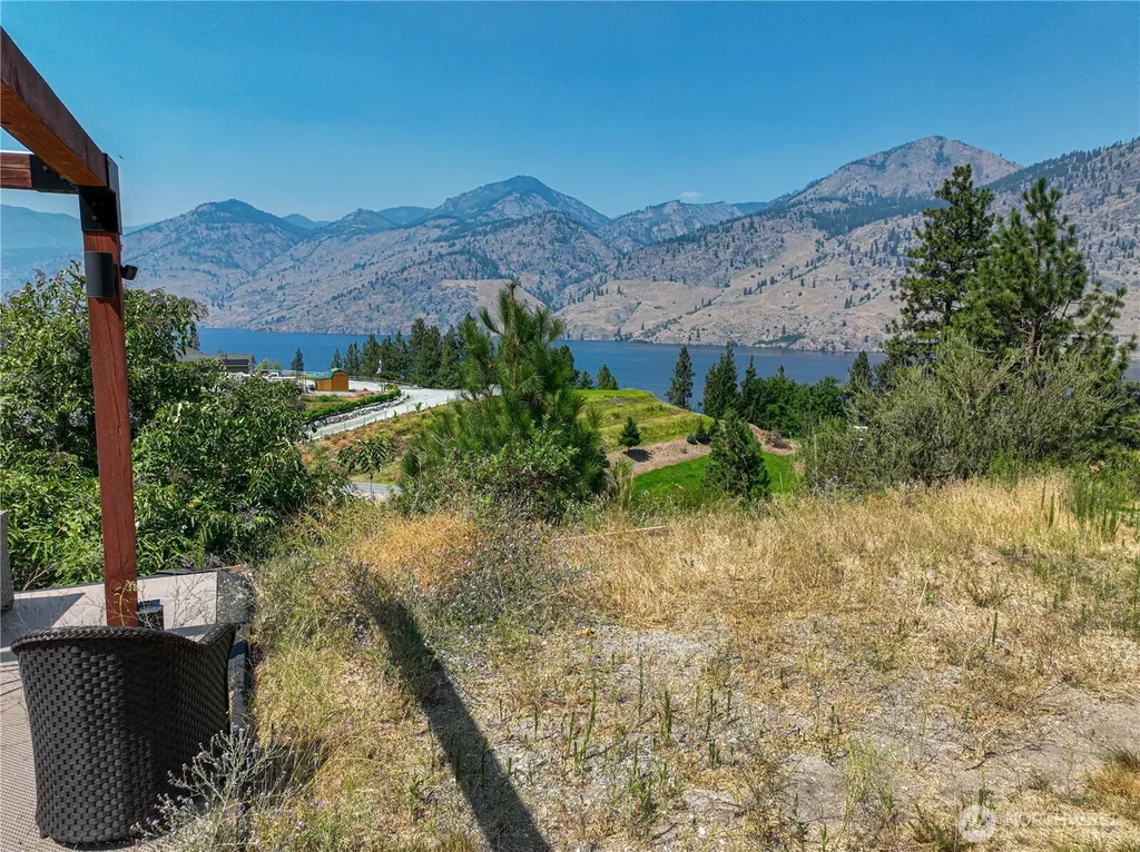 83 Bella Vista Lane Chelan WA 98816