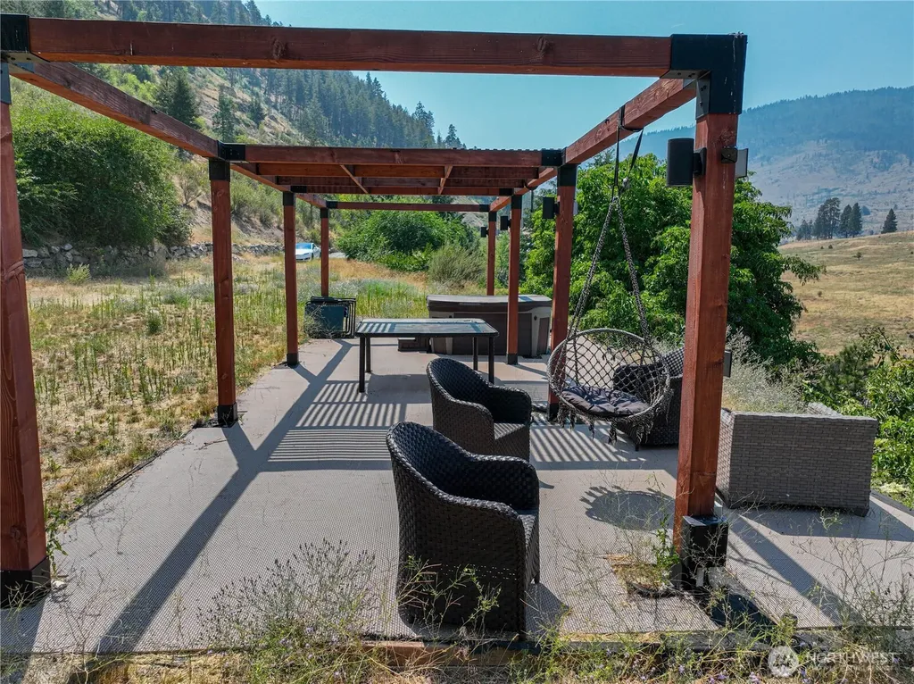 83 Bella Vista Lane Chelan WA 98816