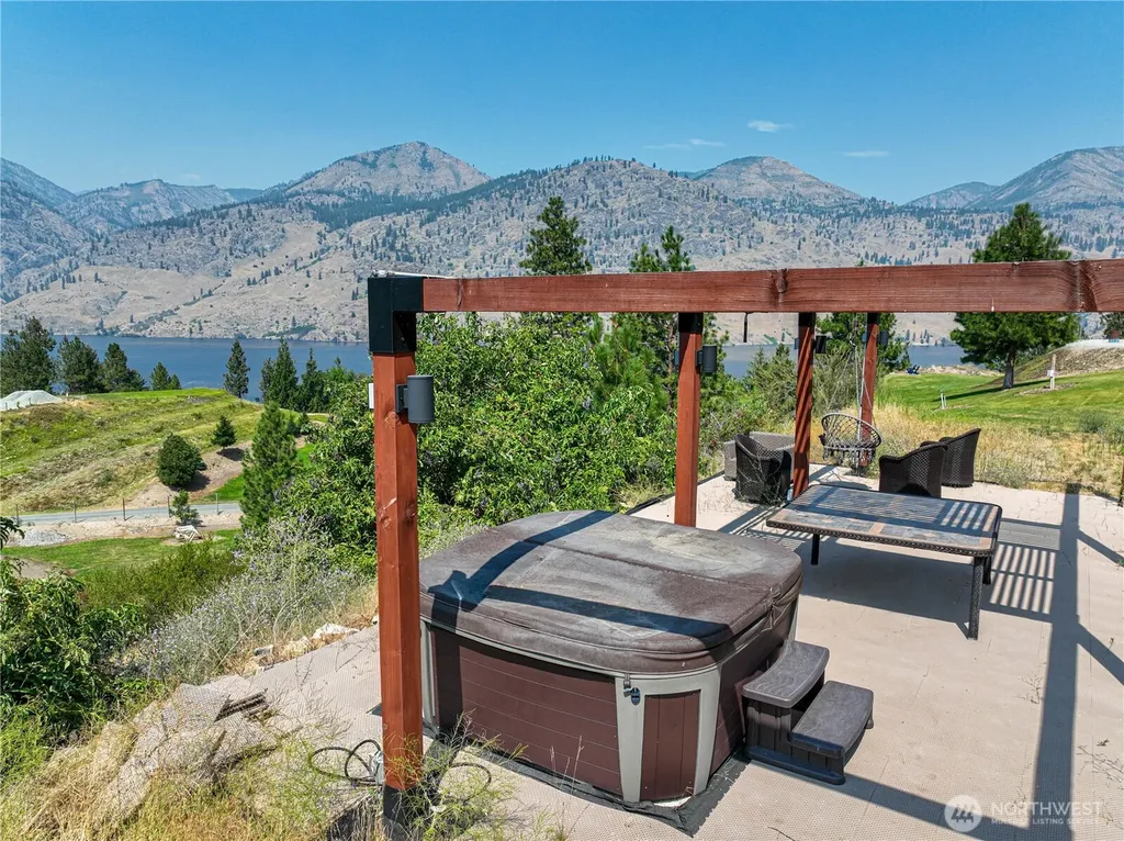 83 Bella Vista Lane Chelan WA 98816