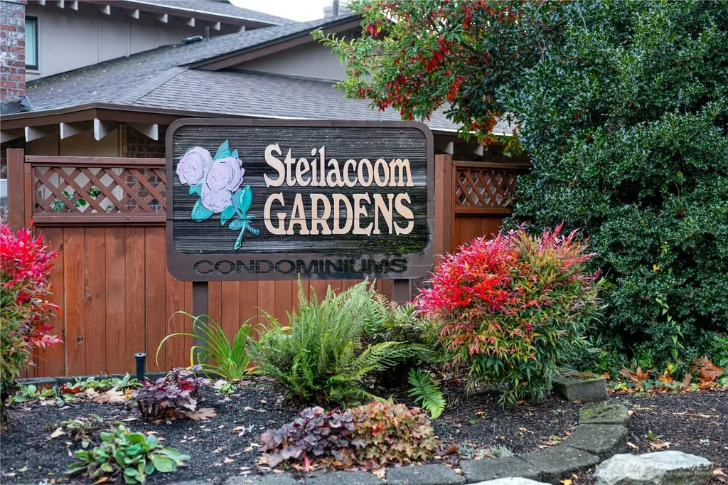 2802 Garden Court Steilacoom WA 98388