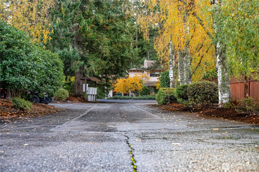 2802 Garden Court Steilacoom WA 98388
