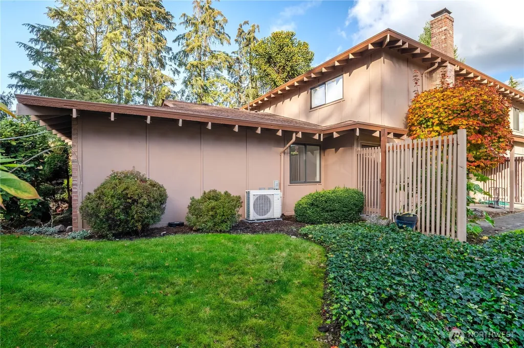2802 Garden Court Steilacoom WA 98388