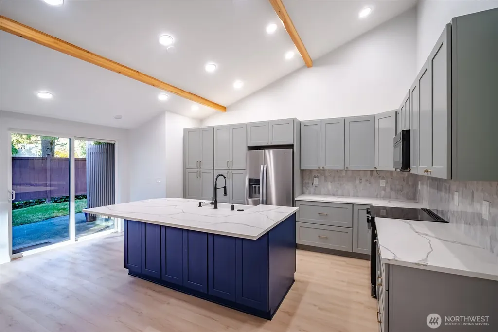 2802 Garden Court Steilacoom WA 98388