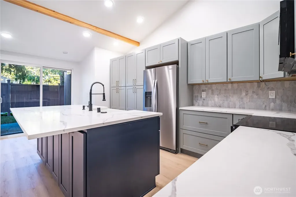 2802 Garden Court Steilacoom WA 98388