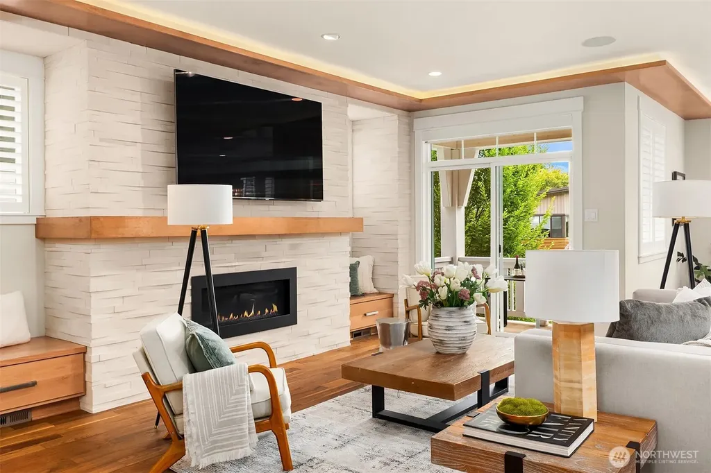867 224th Avenue NE Sammamish WA 98074