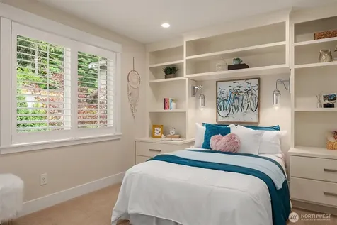 867 224th Avenue NE Sammamish WA 98074