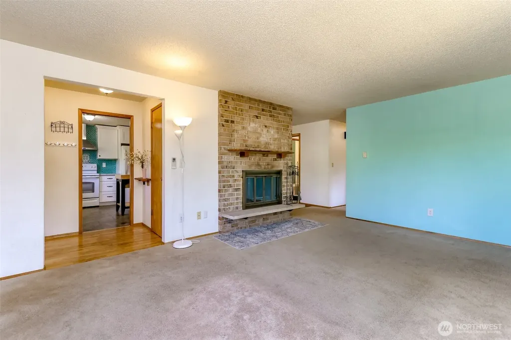 2501 64th Avenue NE Tacoma WA 98422