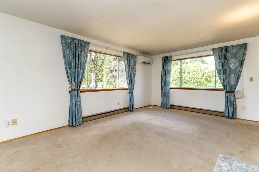 2501 64th Avenue NE Tacoma WA 98422