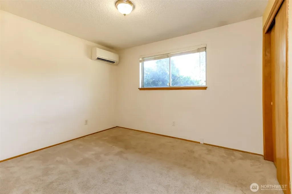 2501 64th Avenue NE Tacoma WA 98422