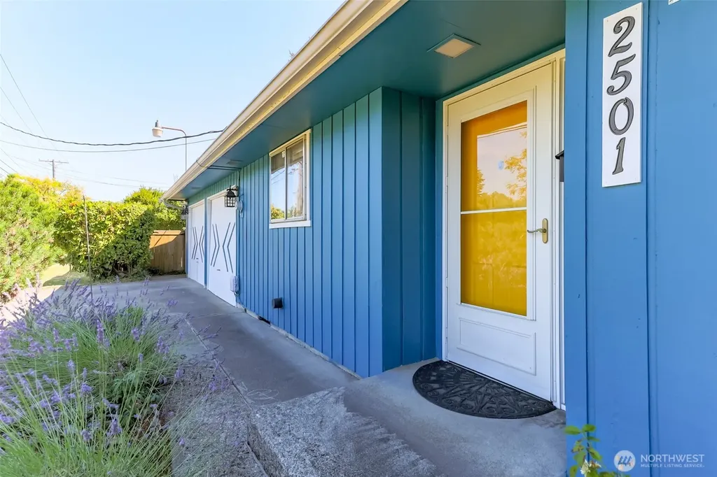 2501 64th Avenue NE Tacoma WA 98422