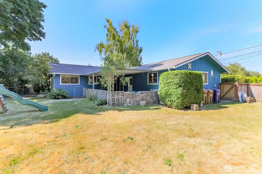 2501 64th Avenue NE Tacoma WA 98422