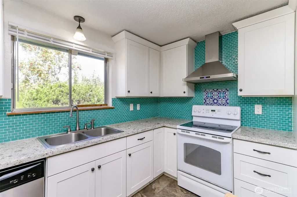2501 64th Avenue NE Tacoma WA 98422